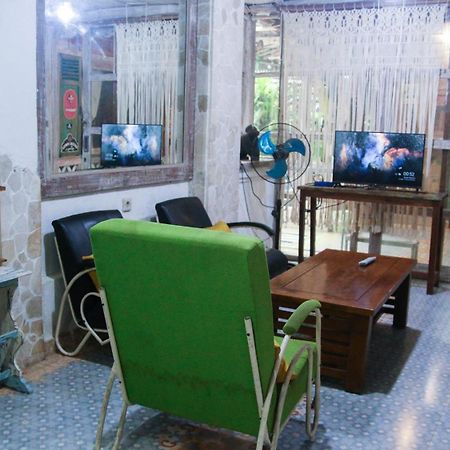 Budarno Homestay Kejayan Экстерьер фото