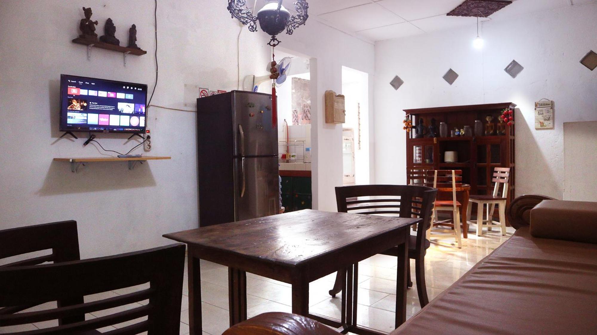 Budarno Homestay Kejayan Экстерьер фото